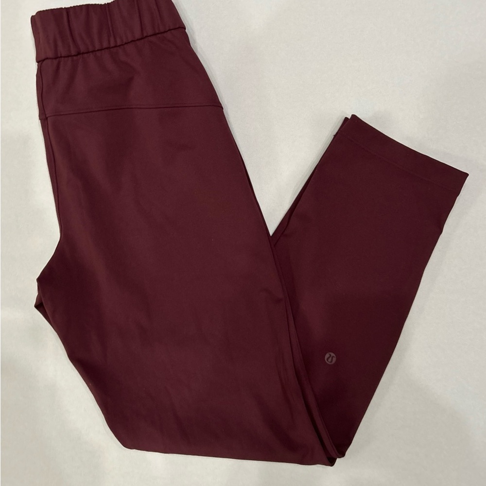 Lululemon Burgundy Joggers On the Fly Pants EUC xs small size 4